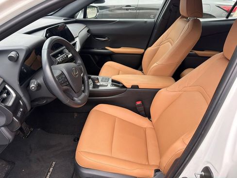 Used 2025 Lexus UX 300h AWD w/ Accessory Package (Z1) image 6