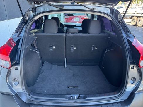 Used 2019 Nissan Kicks SV FWD image 25