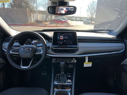 New 2026 Jeep Compass Latitude AWD/4WD image 20