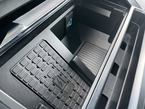 Used 2024 Ford F250 Lariat w/ Lariat Ultimate Package image 12