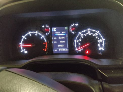 Used 2020 Toyota 4Runner SR5 Premium w/ Moonroof Package image 23