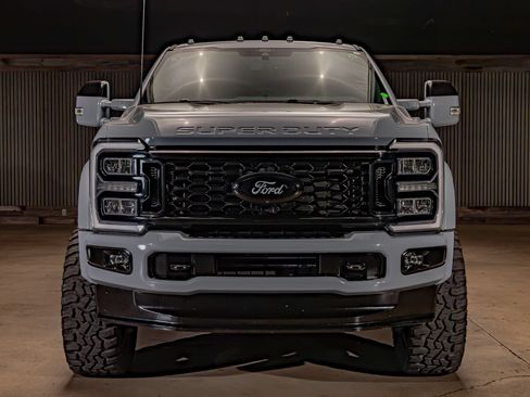Used 2025 Ford F450 Lariat w/ FX4 Off-Road Package AWD/4WD image 2