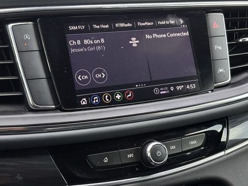Used 2022 Buick Enclave Essence w/ Experience Buick Package FWD image 16