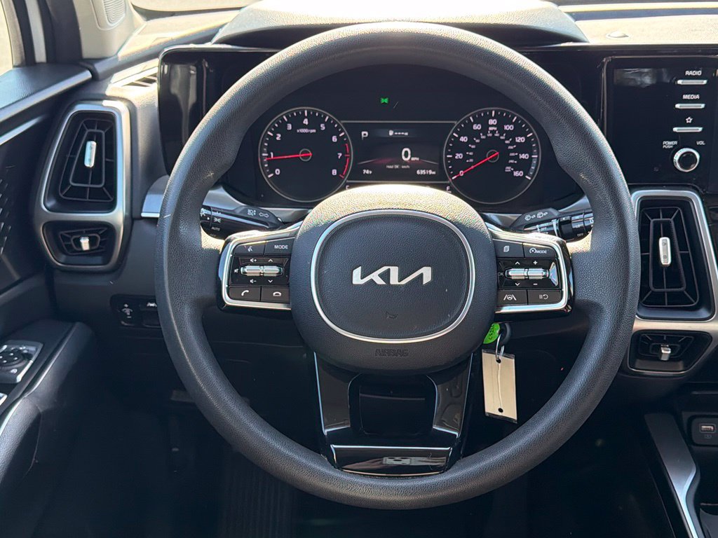Used 2023 Kia Sorento LX FWD image 41
