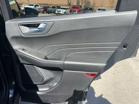 Used 2022 Ford Escape SEL image 12
