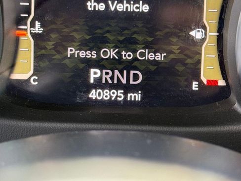 Used 2022 Jeep Wrangler Sport S image 18