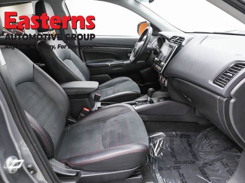 Used 2024 Mitsubishi Outlander Sport AWD image 24