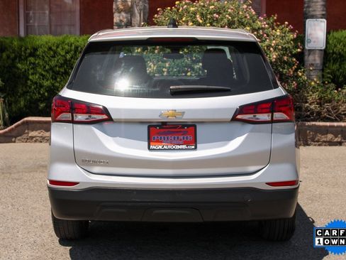 Used 2022 Chevrolet Equinox LS image 7