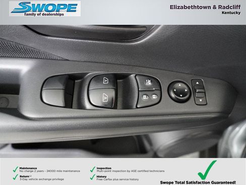 Used 2024 Nissan Kicks S image 15