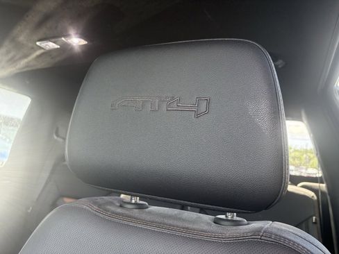 Used 2023 GMC Sierra 1500 AT4 w/ AT4 Premium Package image 19