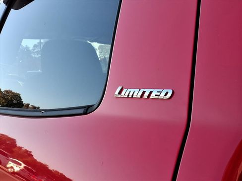 Used 2016 Toyota Tundra Limited image 27