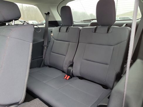 Used 2025 Ford Explorer Active image 12