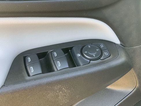 Certified 2024 Chevrolet Equinox LS FWD image 22