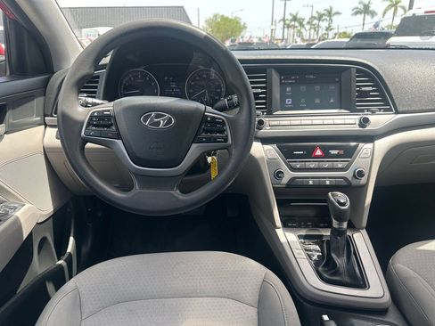 Used 2018 Hyundai Elantra SEL FWD image 27