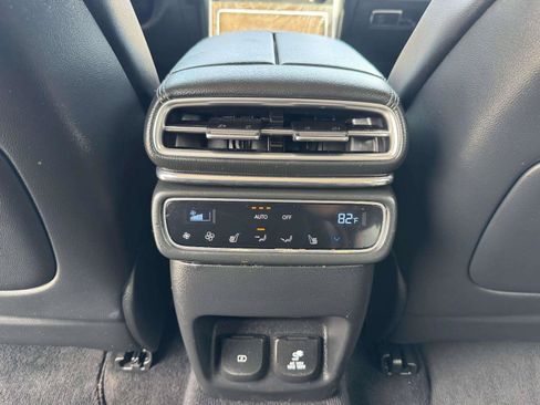 Used 2025 Genesis GV80 2.5T Prestige AWD/4WD image 44