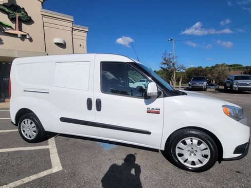 Used 2021 RAM ProMaster City Tradesman SLT image 12