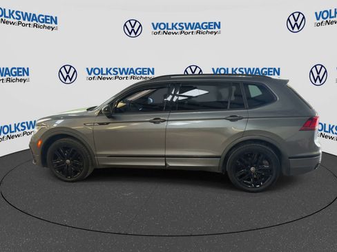 Used 2022 Volkswagen Tiguan SE R-Line FWD image 5