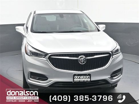Used 2019 Buick Enclave Essence image 3