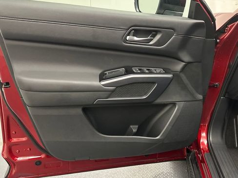New 2026 Nissan Pathfinder SL AWD/4WD image 14