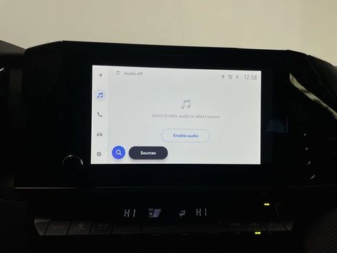 Used 2025 Toyota Camry SE image 16