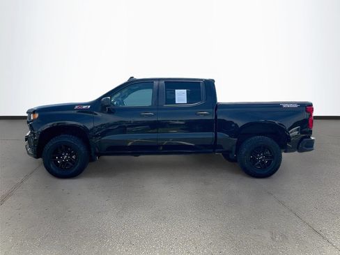 Used 2021 Chevrolet Silverado 1500 Custom Trail Boss AWD/4WD image 4