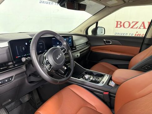 Used 2026 Kia Carnival SX FWD image 12