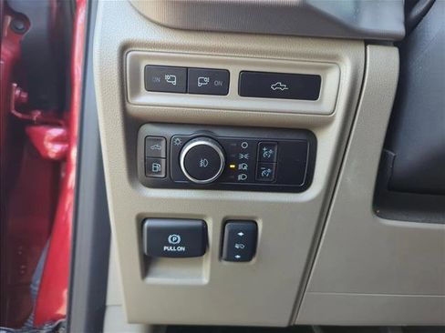 Used 2024 Ford F150 Platinum w/ Equipment Group 703A Plus AWD/4WD image 13