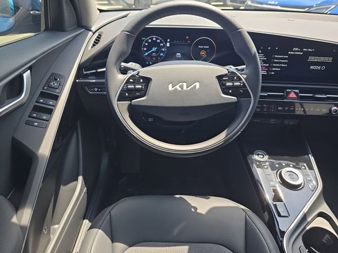 New 2026 Kia Niro Wind FWD image 14