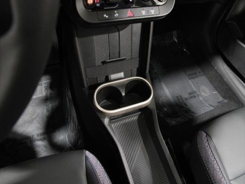 Certified 2025 MINI Cooper S image 17