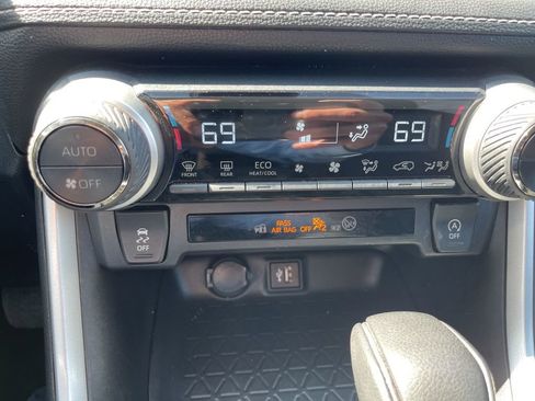 Used 2024 Toyota RAV4 XLE image 12