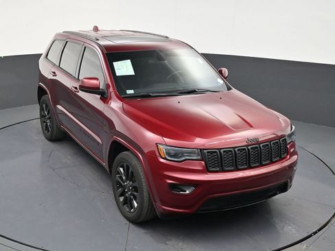 Used 2021 Jeep Grand Cherokee Laredo X RWD image 18