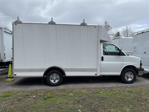 New 2025 Chevrolet Express 3500 w/ Power Convenience Package RWD image 3