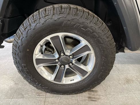 Used 2018 Jeep Wrangler Unlimited Sport S image 61