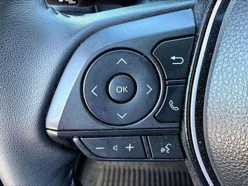 Used 2025 Toyota RAV4 XLE Premium image 21