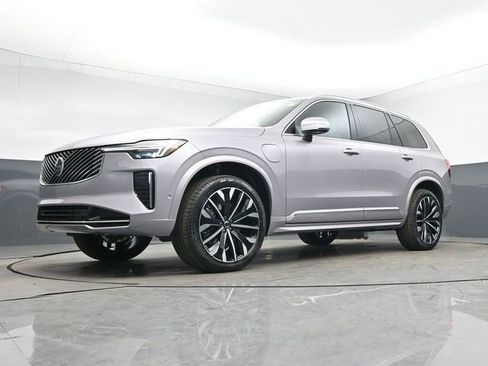 New 2026 Volvo XC90 T8 Plus w/ Protection Package Premier AWD/4WD image 42