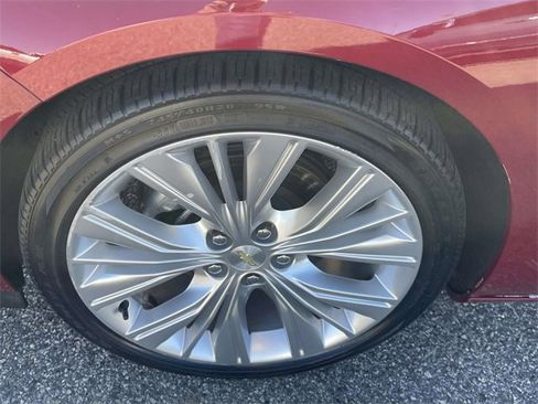 Used 2019 Chevrolet Impala Premier w/ Premier Confidence Package image 11