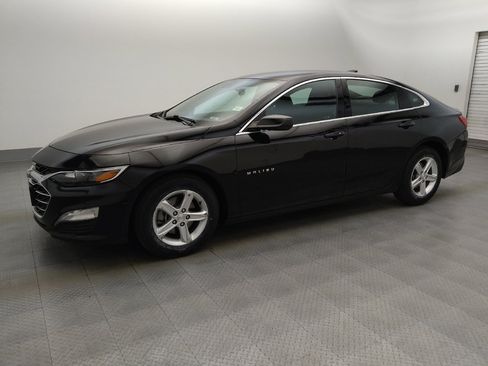 Used 2023 Chevrolet Malibu LT FWD image 2