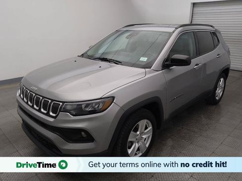 Used 2022 Jeep Compass Latitude FWD image 1