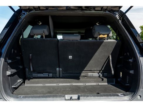 Used 2025 Toyota Sequoia SR5 AWD/4WD image 17