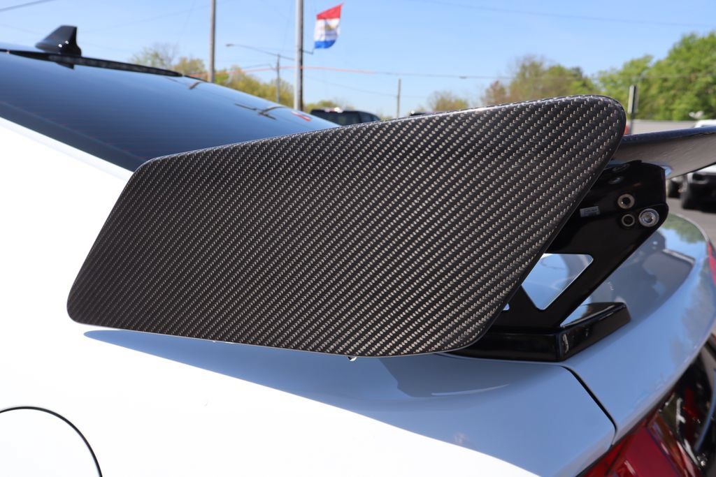 Used 2021 Ford Mustang Shelby GT500 w/ Carbon Fiber Track Pack RWD image 30