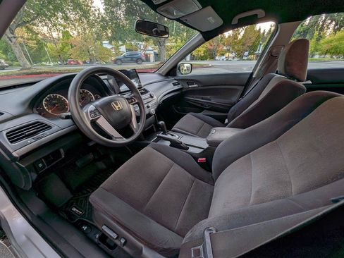 Used 2009 Honda Accord LX-P image 7