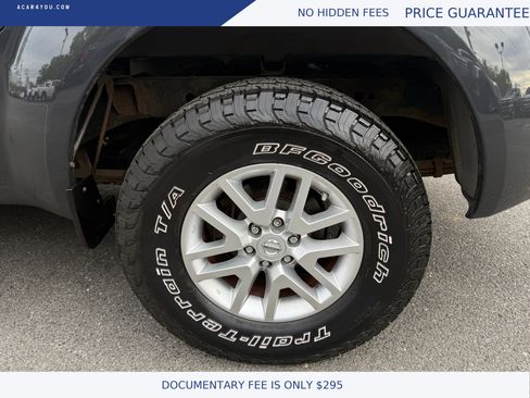 Used 2014 Nissan Frontier SV RWD image 20