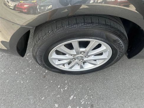 Used 2019 Chevrolet Sonic LT w/ Convenience Package image 12