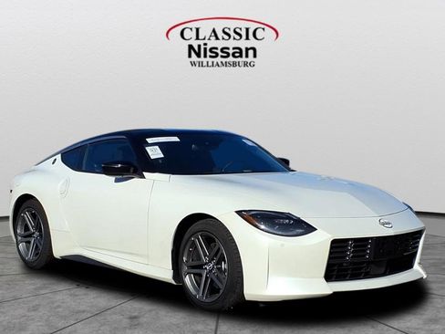 Used 2025 Nissan Z Sport w/ Floor Mat Package image 1