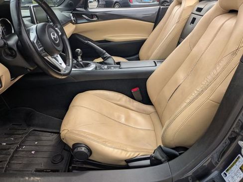 Used 2016 MAZDA MX-5 Miata Grand Touring image 14