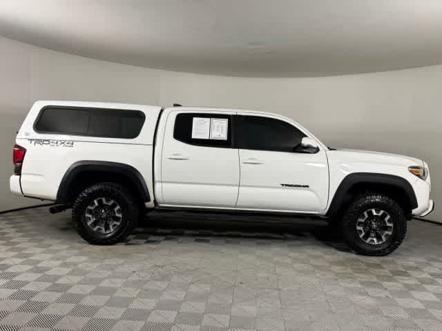Used 2019 Toyota Tacoma TRD Off-Road AWD/4WD image 9