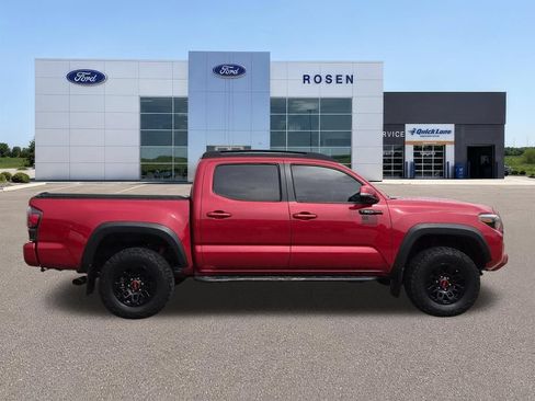 Used 2017 Toyota Tacoma TRD Pro AWD/4WD image 2
