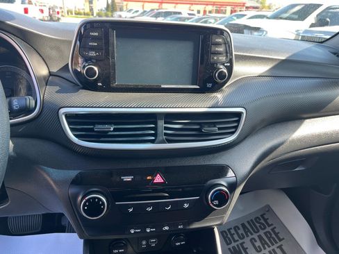 Used 2019 Hyundai Tucson SE image 11