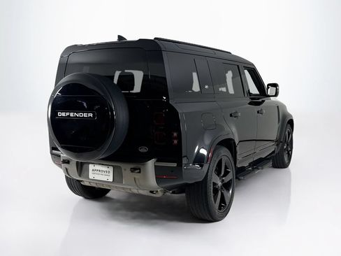Used 2023 Land Rover Defender 110 X-Dynamic SE AWD/4WD image 5