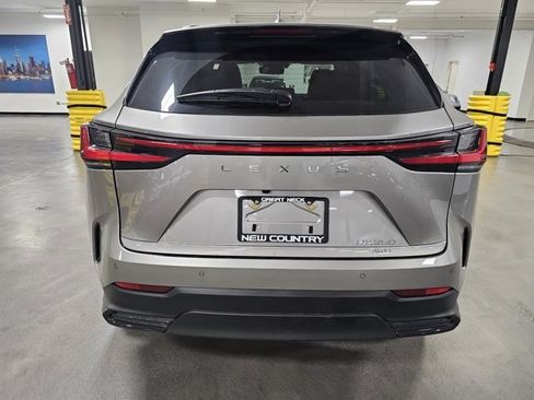 Used 2025 Lexus NX 350 AWD w/ Premium Package image 5